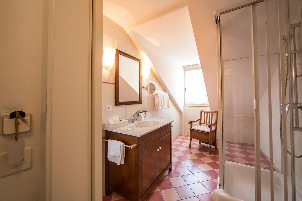 Hotel Restaurant Au Sauvage Fribourg Szoba fotó